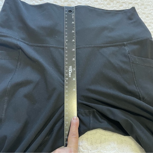 Yogalicious Lux Black Leggings ~ Size XL
Athletic or Workout Wear‎ - Picture 5 of 9